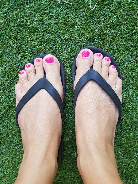 Slappas Arch Support Thongs - Black