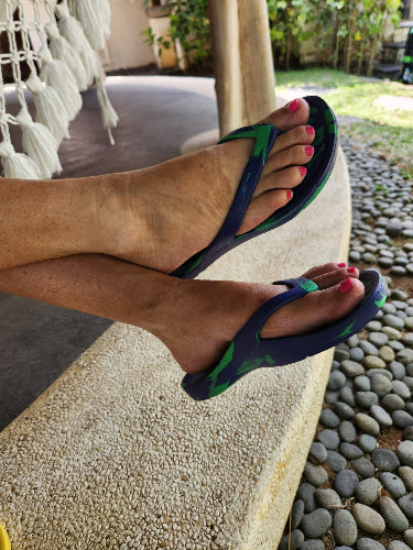 Slappas Arch Support Thongs - Blue Green
